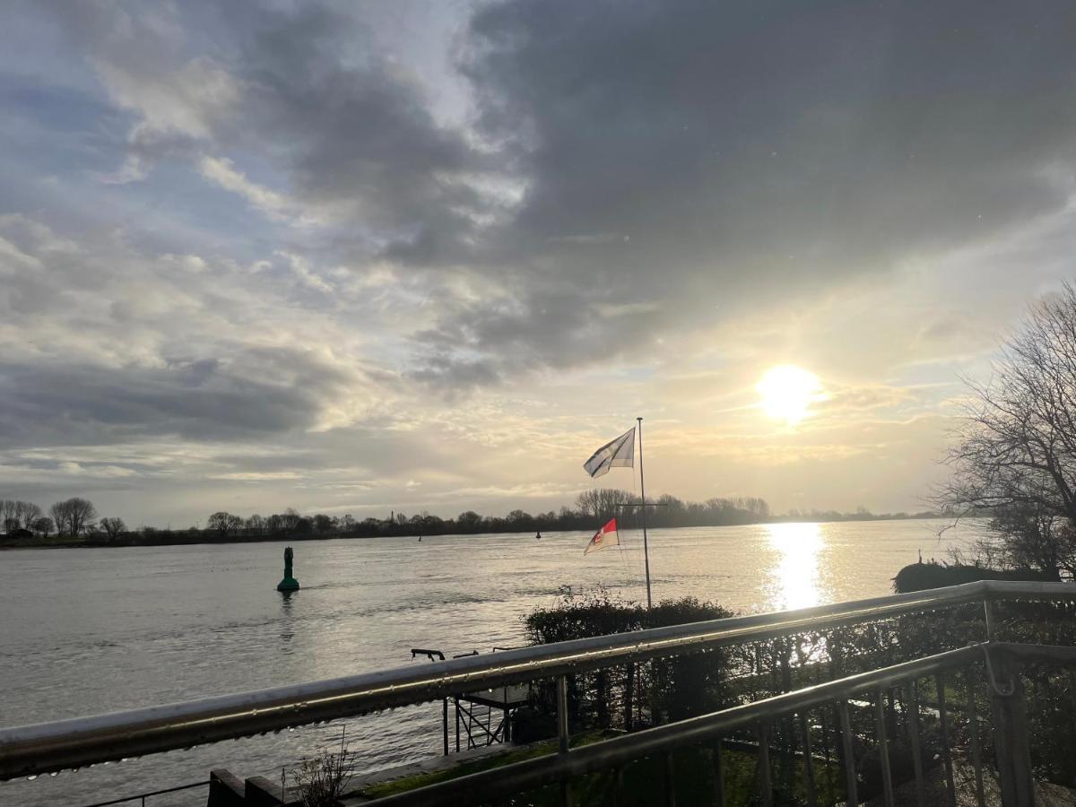 Sonnenschein Apartment Brake  Bagian luar foto