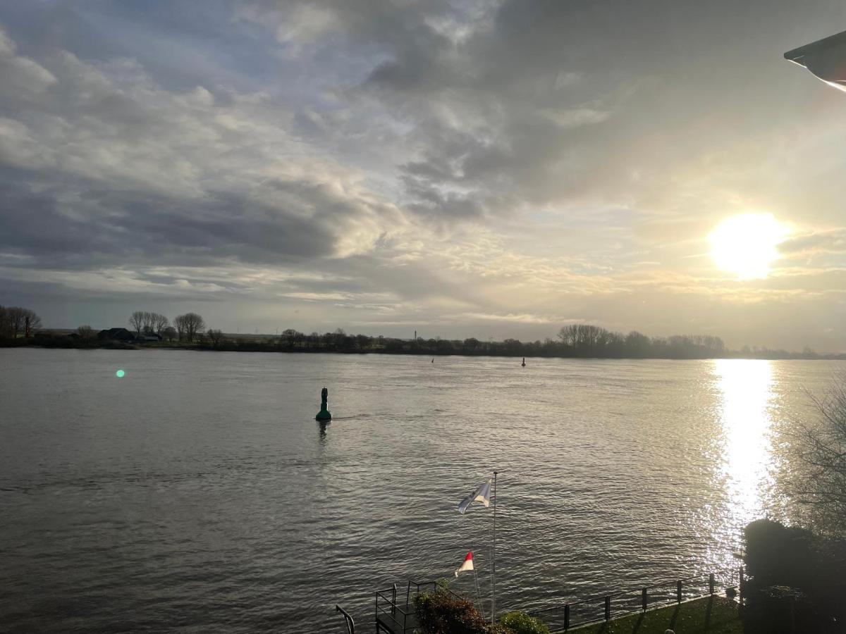 Sonnenschein Apartment Brake  Bagian luar foto