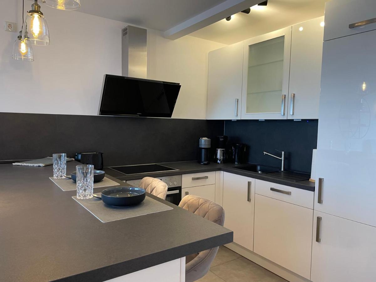 Sonnenschein Apartment Brake  Bagian luar foto